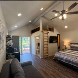 Loft Cabin 4 - Rogue River Resort, hotel a Grants Pass