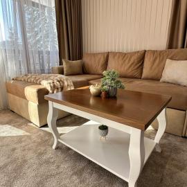 ELEA Apartment Mountain Lodge Pamporovo、パンポロボのホテル