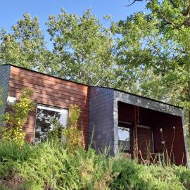 Bungalow Sobre Águas Camping, מלון בברגנסה