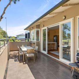 Boutique Stays - Flora