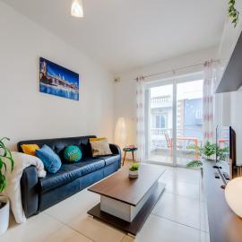 2 Bedroom Apartment with Balcony in Central St Julians, Pacevile, Apt 6 by Vaganza
