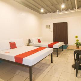 RedDoorz at Crowne One Condo