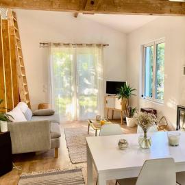 Maison avec jardin proche Lac - Quartier calme, hotel a Carcans