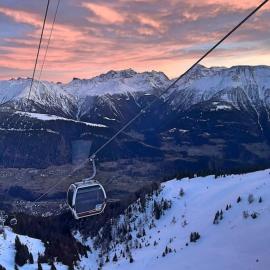 Cosy mountain apartment 5min walk from Gondola, hotel Fieschben