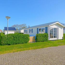 Chalet Luttikduin Nr 10 - Callantsoog aan Zee, Hotel in Callantsoog