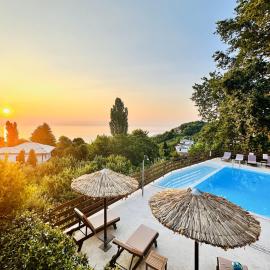 Luxury Villa at Pelion- Ruby, hotel en Zagora