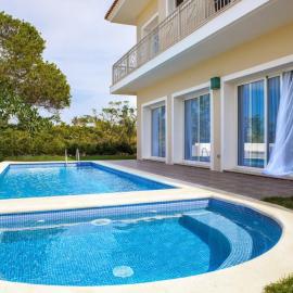 Luxury Villa Iberosta Del Mar - 4BDR, Private Beach, Pool & Jacuzzi