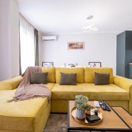 Modern & Elegant City Center Apartments