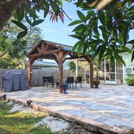 Spacious 3BR Sarasota Family Home 12 Min to Siesta Key Beach