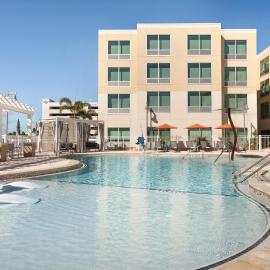Holiday Inn Express Cape Canaveral by IHG, מלון בקייפ קנוורל
