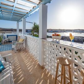 Beachfront two bedrooms house Casa Toral, hotel in Majanicho