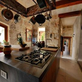 Viesnīca Luxury House of Character Golden Bay/Manikata. pilsētā Ix-Xagħra l-Ħamra