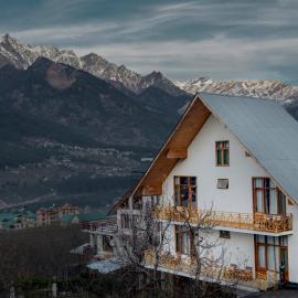 The Wooden Chalet, Manali, hotell i Manāli
