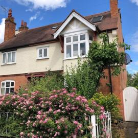 Luxury 6 bedroom retreat in Stratford Upon Avon