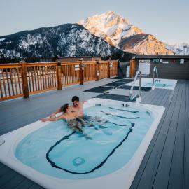 Basecamp Suites Banff, viešbutis Banfe