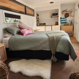 'Haumoana' in Olde Beach., hotel in Waikanae