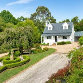 Cherry Tree Cottage, Burrawang, Southern Highlands, Hotel in Burrawang