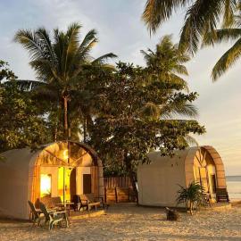 Siquijor Glamping Village, хотел в Сан Хуан
