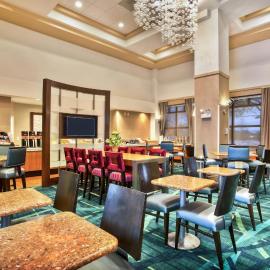 SpringHill Suites by Marriott Chicago Southwest at Burr Ridge Hinsdale、バー・リッジのホテル