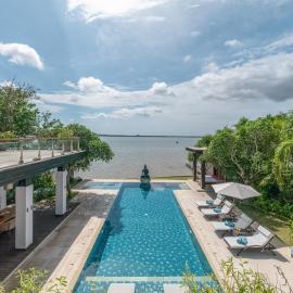 New Villa Selamanya, хотел в Ujung