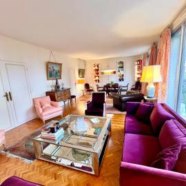 Paris luxury apartment - Award 2026