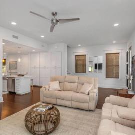 Downtown 3 bedroom Townhouse, hotel a Lake Charles