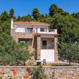 Forest View House Seta، فندق في Séta