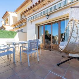 Hauzify I Casa Marinada, hotel v destinácii Palamós