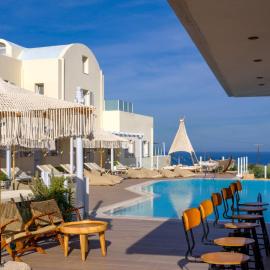 Aliter Suites, hotel em Fira