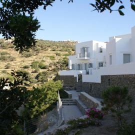 Petra & Fos Studios and Rooms, hotel v destinaci Kástron