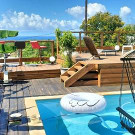 villa de charme , piscine privée , tres belle vue