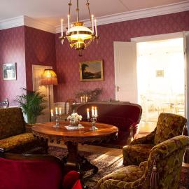 Långbro Gård i Mölnbo, hotel em Mölnbo