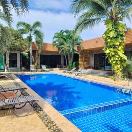 Chill Villa, hotel in Ban Pak Nam Pran