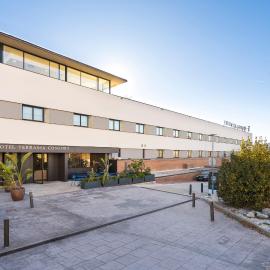 Hotel Terrassa Confort، فندق في تيراسا