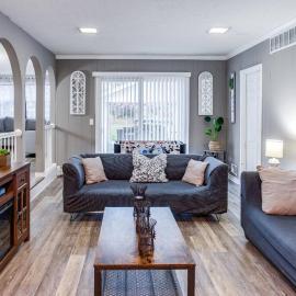 Fantastic Home Near DWTN/Airport, hotel in Rochester