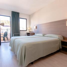 Apartamentos Loar, hotel a Ferreries