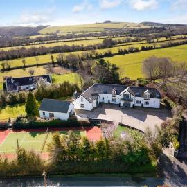 Winton Grove – for outdoor and tennis enthusiasts