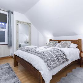 Cosy Flat In London, hotel in Ealing