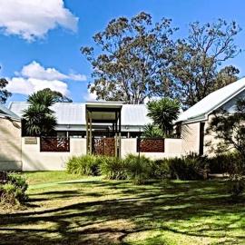 Huge house Your Hunter Valley Wine Staycation !, מלון בפוקולבין
