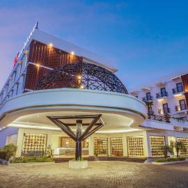 Swiss-Belcourt Lombok, hotel en Praya