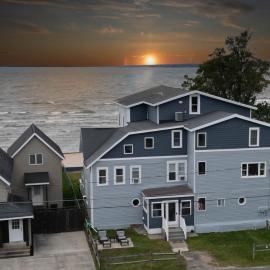 The Historic Oneida Lake House - Condo 1, hótel í Blossvale