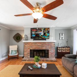 Modern Smyrna Home Near Truist Park
