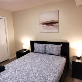 Home away from home - 6 bedroom fantastic bungalow, hotel a Winnipeg