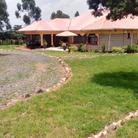 Esniko Villa, hotel a Narok