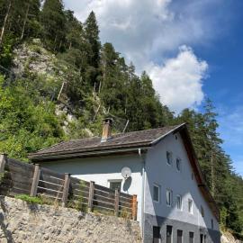 Familienfreundliches Haus mit eingezäuntem Garten, Hotel in Biberwier