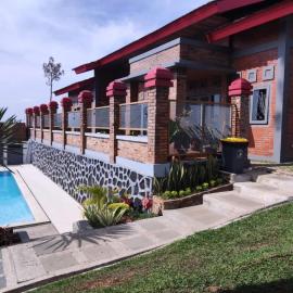 Villa Forest Puncak