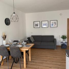 Apart Mark, Stanz bei Landeck - Moderne Wohnung in sonniger Lage, hotel in Stanz bei Landeck
