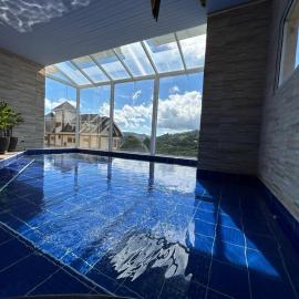 Kaliman Pousada Campos do Jordão - prédio Luxo, hotell i Campos do Jordão
