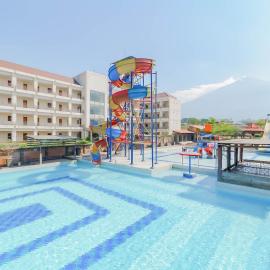 RedDoorz Resort Premium @ Sangkan Hurip Kuningan, ξενοδοχείο σε Kuningan