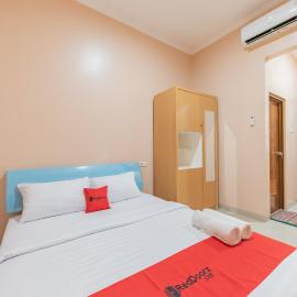RedDoorz Syariah near Alun Alun Palimanan, ξενοδοχείο σε Klangenan